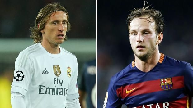 
                <strong>Modric vs Rakitic</strong><br>
                Modric vs Rakitic: Auch Luka Modric zählt zu den starken Mittelfeld-Stars der "Königlichen", doch Ivan Rakitic profitiert noch immer von seinem Höhenflug der vergangenen Saison. Der Kroate war zwar ebenfalls verletzt, kämpfte sich aber scheinbar rechtzeitig zum Clasico wieder zurück ins Team. Er kann mit seinen cleveren Pässen im Spiel nach vorne den Unterschied machen. 4:4 Ausgleich.
              