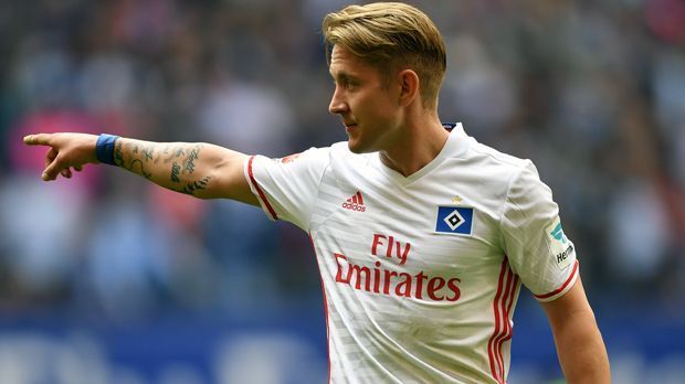 
                <strong>Lewis Holtby (Hamburger SV)</strong><br>
                Alter: 26 JahrePosition: Offensives MittelfeldBL-Erfahrung: 184 Spiele/20 Tore für den Hamburger SV, FC Schalke 04, 1. FSV Mainz 05, VfL BochumTitel auf Vereinsebene (in Deutschland): -
              