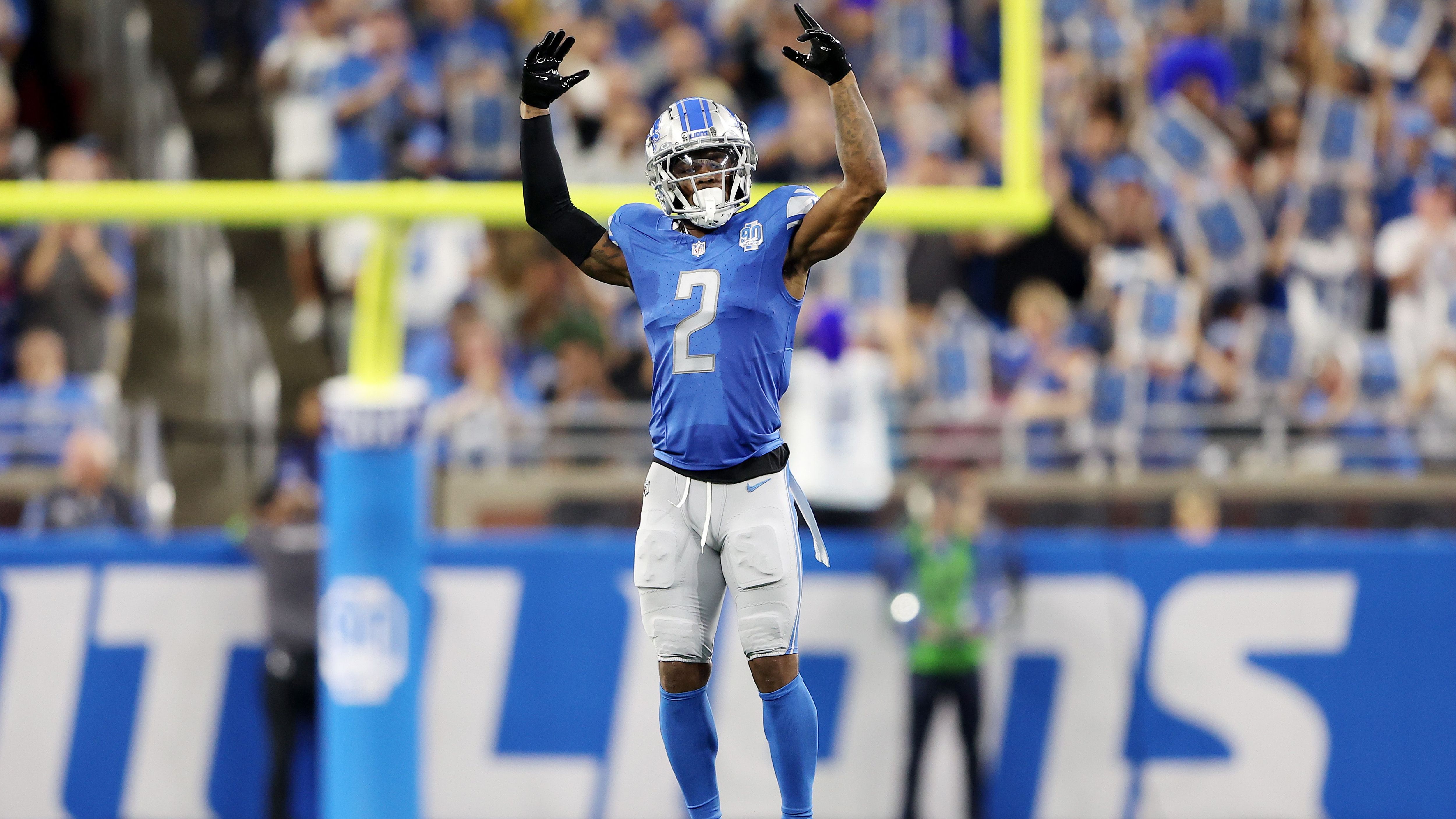 <strong>Detroit Lions: Erfahrung im Defensive Backfield gehen lassen</strong><br>In der vergangenen Saison haben sich die Detroit Lions mit C.J. Gardner-Johnson massiv Qualität und Erfahrung geholt - und das hat sich merklich ausgezahlt. Nach einem Jahr war jedoch wieder Schluss, der Safety schloss sich erneut den Philadelphia Eagles an. Zwar haben die Lions Ersatz im Draft geholt, allerdings fehlt mindestens mal Erfahrung.