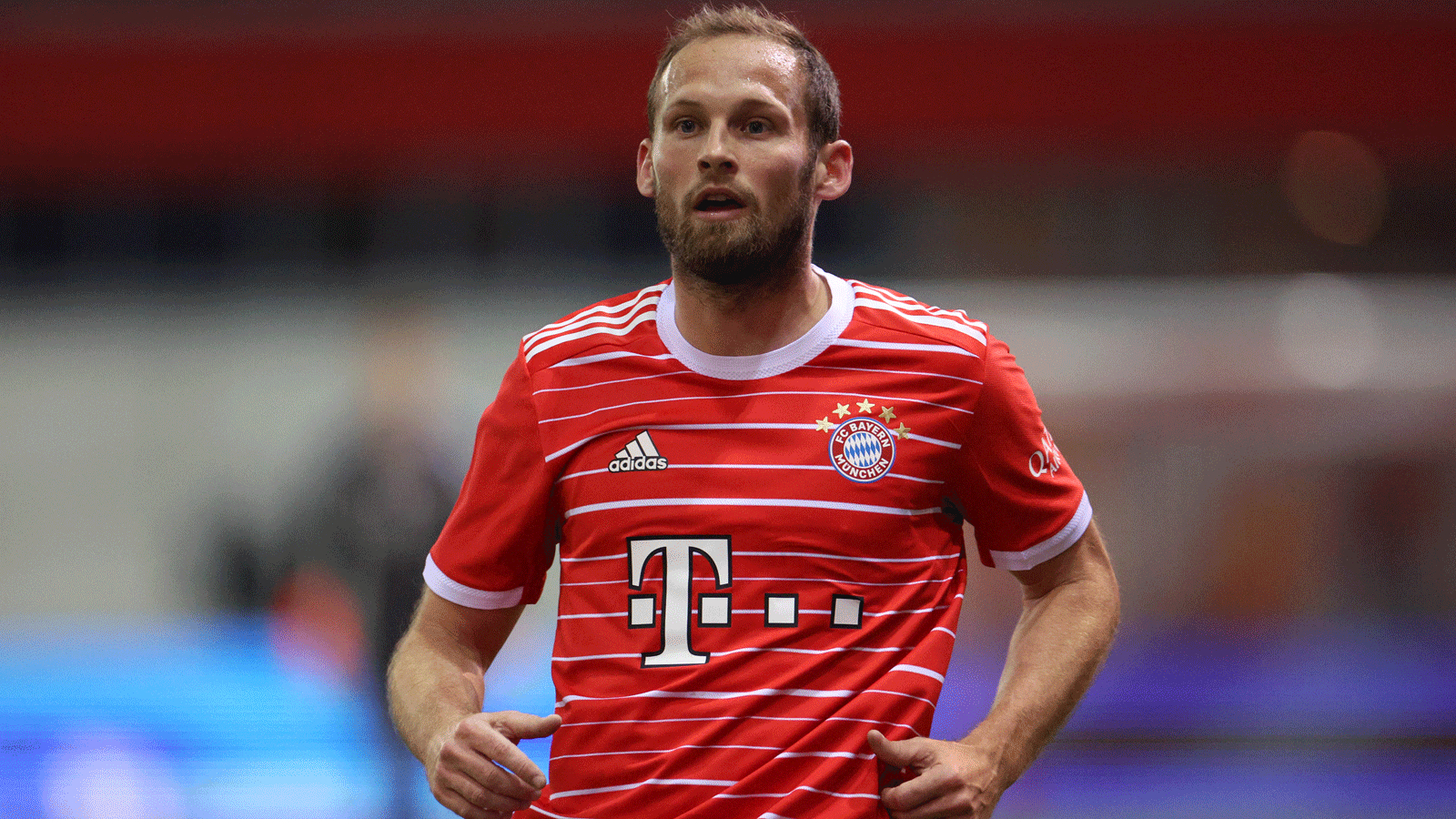 
                <strong>Daley Blind</strong><br>
                Rückennummer: 
              