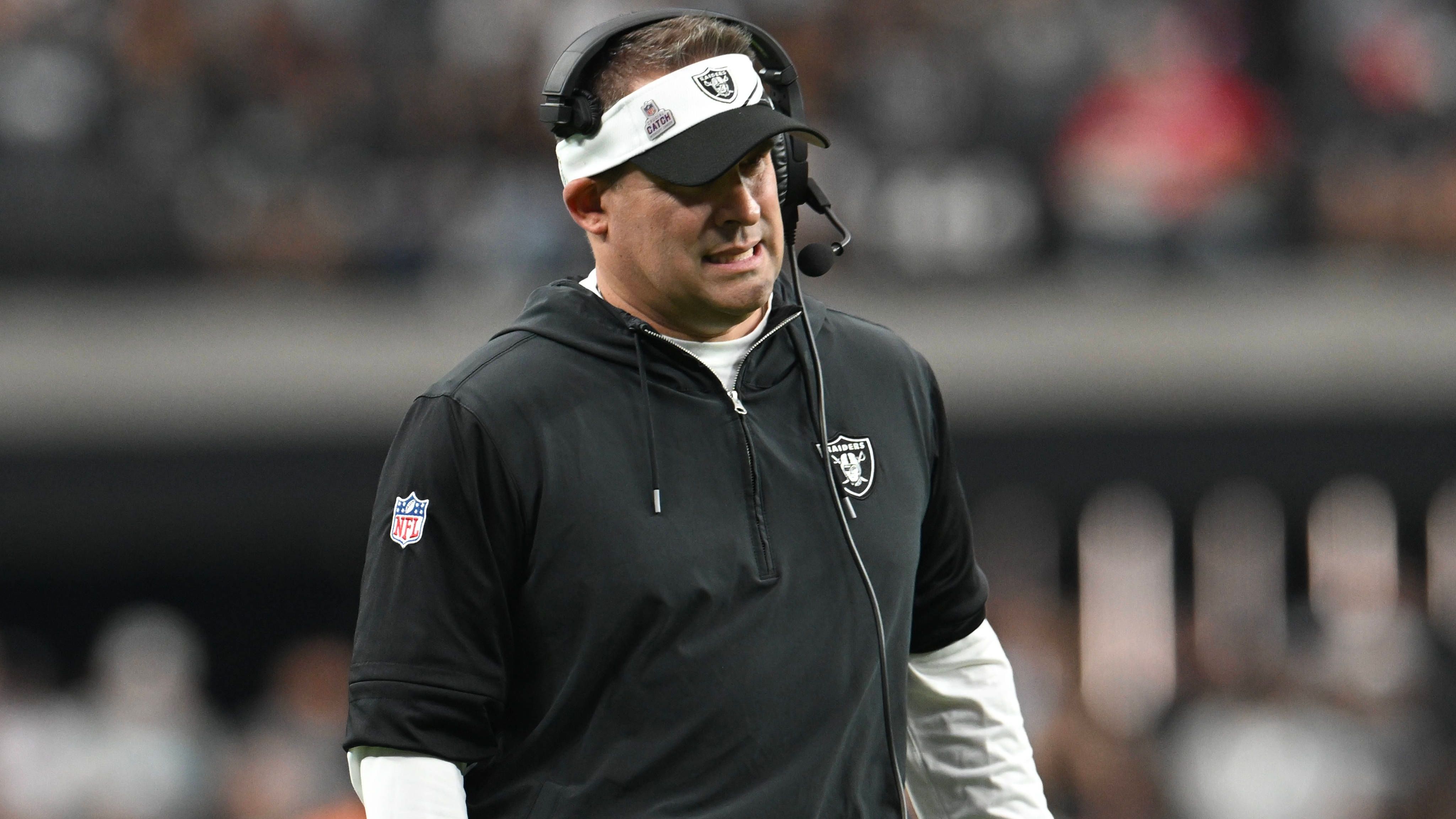 <strong>Verlierer: Josh McDaniels (Las Vegas Raiders)<br></strong>Wenn man bei den Las Vegas Raiders denkt, dass es schlimmer gar nicht mehr kommen kann, dann setzt das Team noch einen drauf. Eigentlich hätten die Raiders beflügelt von 21:17 über die New England Patriots sein können. Stattdessen fuhren sie zu den Chicago Bears und holten sich beim 10:30 eine Abreibung ab.