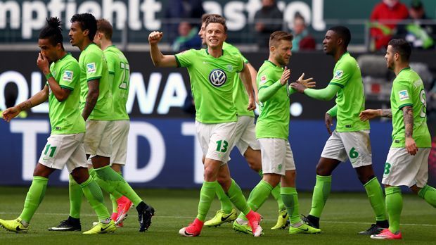 
                <strong>Platz 14 - VfL Wolfsburg</strong><br>
                Platz 14 - VfL WolfsburgAnzahl der Rückstände: 17Punkte nach Rückstand: 5 (ein Sieg, zwei Remis, 14 Niederlagen)
              