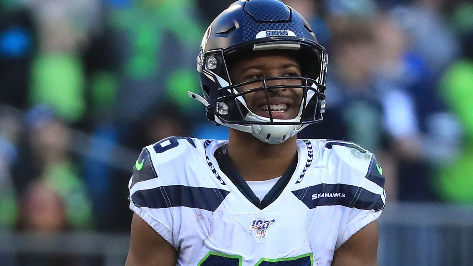 
                <strong>Tyler Lockett (Seattle Seahawks)</strong><br>
                Tyler Lockett war fleißig in dieser Saison, heimste bereits Prämien in Höhe von 800.000 Dollar ein. Gegen die San Francisco 49ers sind weitere 300.000 Dollar drin. Neun weitere Catches sind 100.000 wert, ein weiterer Touchdown 200.000.
              