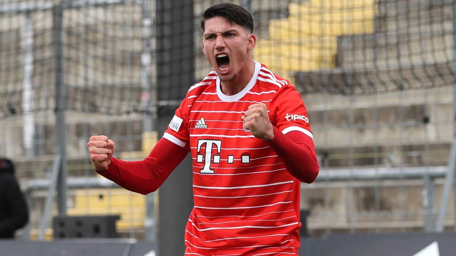 
                <strong>Yusuf Kabadayi (18 Jahre, Linksaußen)</strong><br>
                Bei den Bayern hält man dennoch große Stücke auf den Flügelspieler. "Er ist ein Schlitzohr. Ich bin sehr gespannt auf seinen weiteren Weg bei uns, traue ihm grundsätzlich aber sehr viel zu", sagt Holger Seitz, sportlicher Leiter am FC Bayern Campus, über Kabadayi, der immerhin in zehn Spielen schon auf drei Treffer kommt.
              