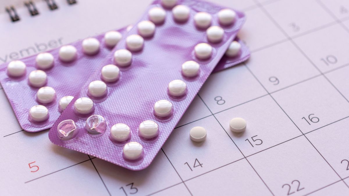 Antibaby-Pille auf Kalender