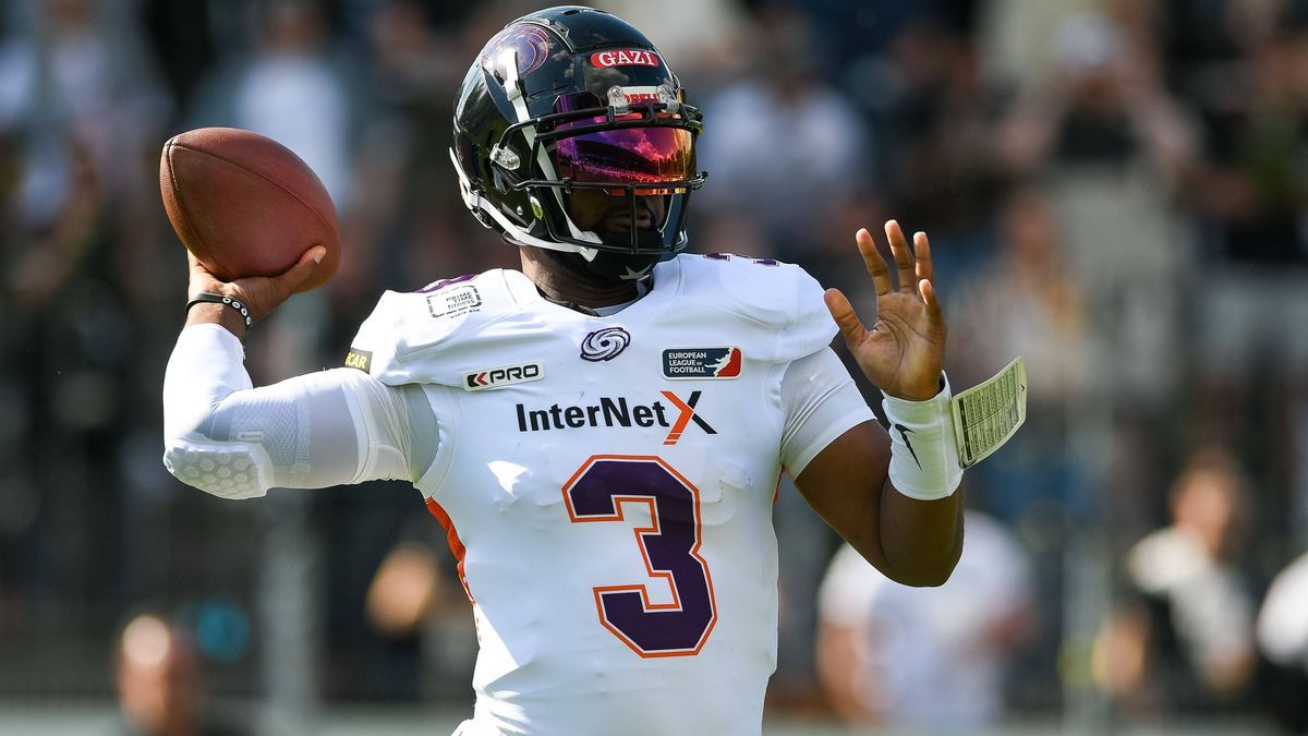 Matthew McKay (Frankfurt Galaxy 3), Stuttgart Surge vs. Frankfurt Galaxy, American Football, European League of Football, Spieltag 1, Saison 2025, 18.05.2025, Stuttgart Surge vs. Frankfurt Galaxy, ...