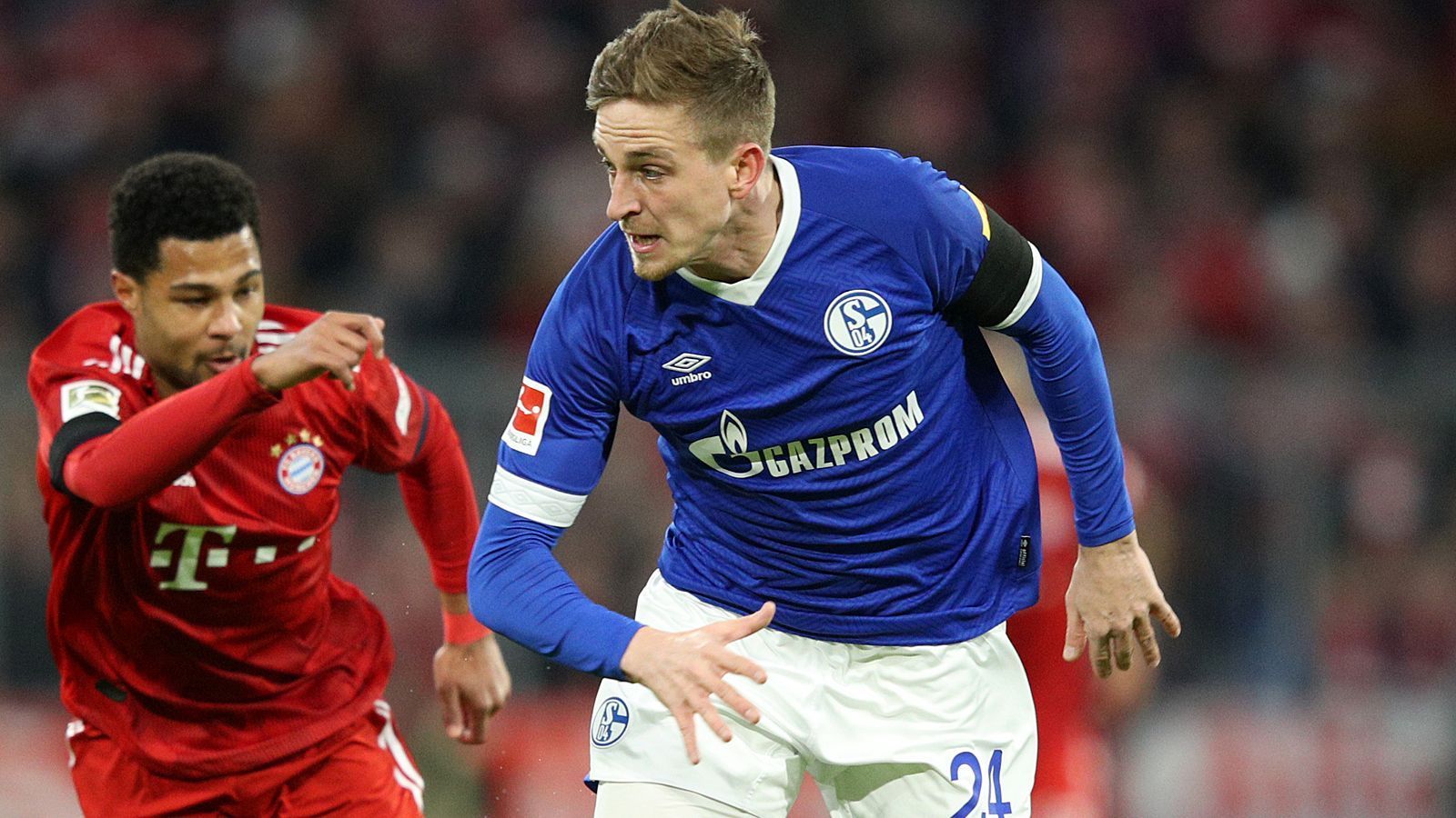
                <strong>Bastian Oczipka</strong><br>
                Hat immer wieder Probleme mit Gnabrys Schnelligkeit. Hilft in Habzeit eins dafür häufig im Straufraum aus. Sieht vor dem 1:3 schlecht aus, als er wie eingefroren dasteht und Gnabry einköpfen lässt. Danach sorgte er mit seinen Hereingaben ein ums andere Mal für Gefahr. ran-Note: 4
              