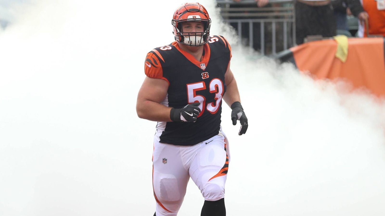 
                <strong>Pick 21: Billy Price (Center, Cincinnati Bengals)</strong><br>
                Der Center hatte im Jahre 2018 großes Verletzungspech. Erst zog er sich bei der Combine eine Muskelverletzung zu, während der Saison dann eine Fußverletzung. Er absolvierte zehn Saisonspiele, alle als Starting Center. Er konnte allerdings nie sein volles Potential ausschöpfen, war in der Offensive Line der Bengals nicht der große Faktor. Vielleicht gelingt ihm das 2019, wenn er ein komplettes Jahr fit bleibt. ran-Note: 4
              