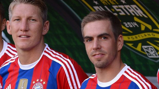
                <strong>Philipp Lahm</strong><br>
                ...Diese Entscheidung hat Basti ganz allein gefällt. Aber es ist auch für den Verein schade, er wird uns fehlen. Ich bin aber auch ein Freund von ihm und wünsche ihm deshalb, dass er dort genauso gut spielt wie bei uns."
              