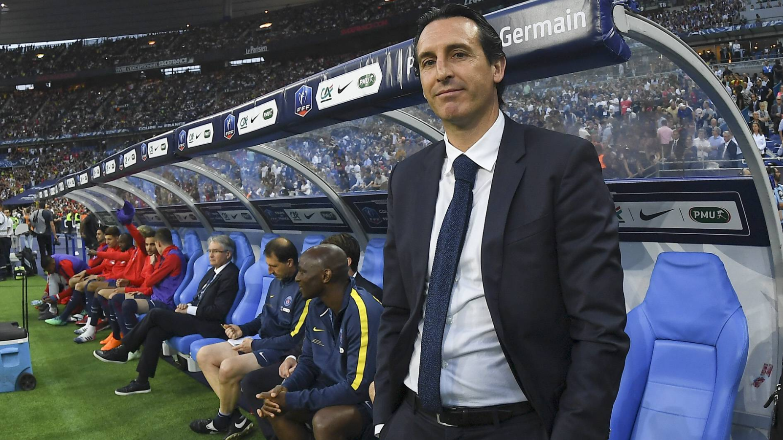 
                <strong>Unai Emery, Tuchels Vorgänger bei PSG: Punkteschnitt von 2,42 - aber Pech in Europa</strong><br>
                Zweimal scheitern Unai Emerys Pariser im Achtelfinale der Champions League. Unvergessen bleibt dabei die 1:6-Packung gegen den FC Barcelona 2017, als PSG einen Vier-Tore-Vorsprung aus dem Hinspiel noch spektakulär verspielte. In der Ligue 1 war Emerys Punkteschnitt von 2,42 sogar besser als der von Thomas Tuchel (2,35). Aber beim Scheich-Klub zählt am Ende eben nur die Königsklasse. Im Sommer 2018 lief Emerys Zweijahresvertrag bei PSG aus. Eine Verlängerung gab es nicht.
              