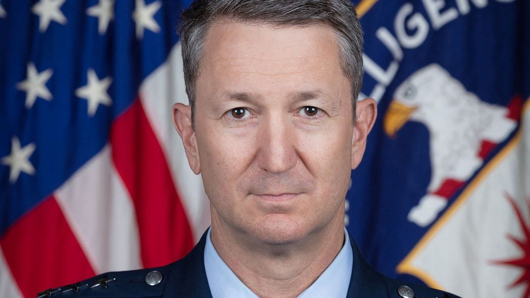 Dan Caine