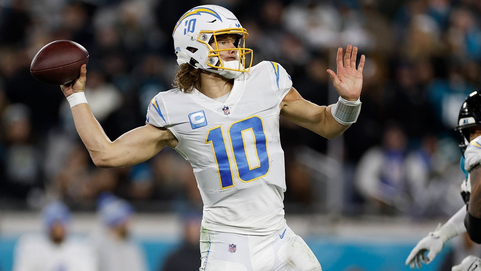
                <strong>Platz 12 (geteilt): Los Angeles Chargers</strong><br>
                Gegnerbilanz im Jahr 2022: 149-139-0prozentualer Anteil der Siege der Gegner: 51.7
              