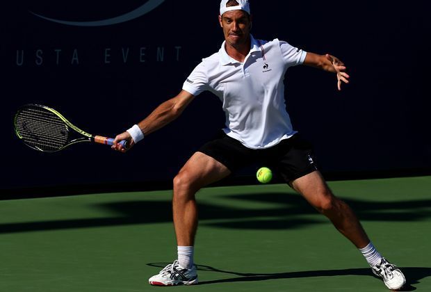 
                <strong>Frankreich: Richard Gasquet</strong><br>
                Gasquet rutschte von Platz neun 2013 nun auf Rang 21 der Weltrangliste ab. Anfang August stand er zwar noch im Semifinale von Washington, doch bei den Turnieren in Toronto und Cincinnati lief es nicht gut. Auch bei den US Open ist er nicht über die dritte Runde hinausgekommen. 
              