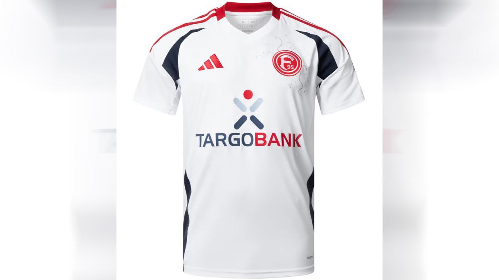 <strong>Fortuna Düsseldorf - Auswärtstrikot</strong><br>Beim Auswärtsdress stellt eine rund um das Logo integrierte Karte den Bezug zur Stadt dar. Im Nacken befindet sich neben dem Gründungsjahr 1895 ein stilisierter Anker, der ebenfalls im Wappen der Stadt vertreten ist.