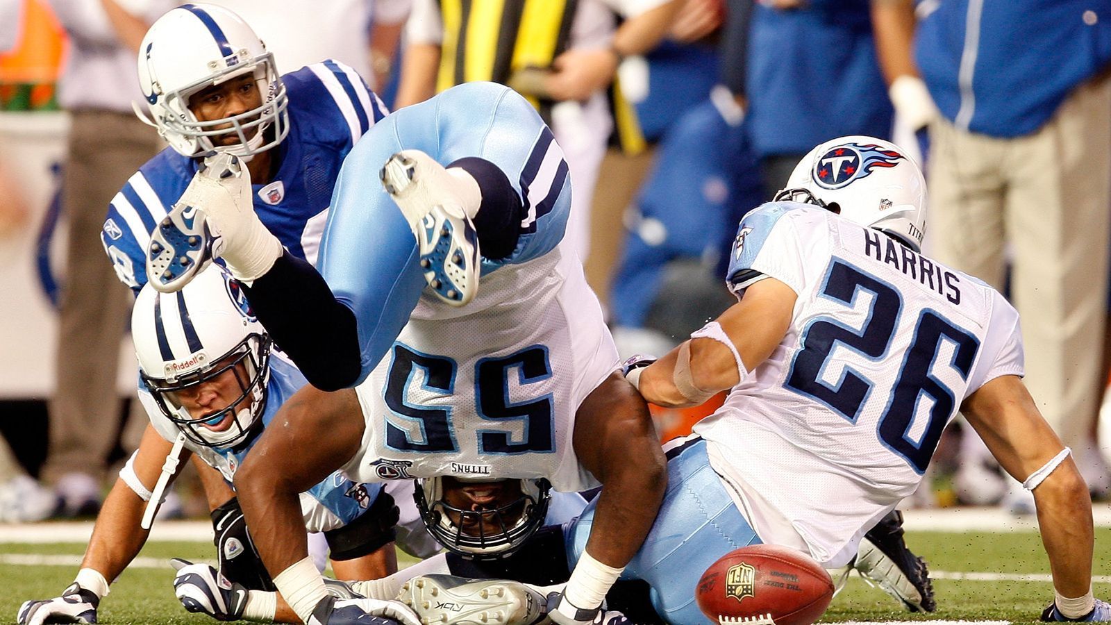 
                <strong>Tennessee Titans at Indianapolis Colts - 2 Stunden 33 Minuten</strong><br>
                Eine deutliche 23:0 Packung setzte es 2008 für die Tennessee Titans in Woche 16 bei den Indianapolis Colts. Gut für die Gäste: Der Horror dauerte nur zwei Stunden und 33 Minuten. 
              