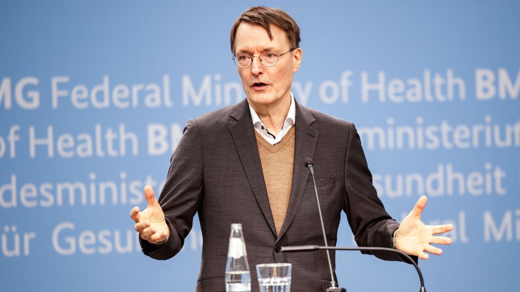 Bundesgesundheitsminister Lauterbach sprach mit Vertreter:innen der niedergelassenen Ärzteschaft über mögliche Erleichterungen für Hausärztinnen und Hausärzte.