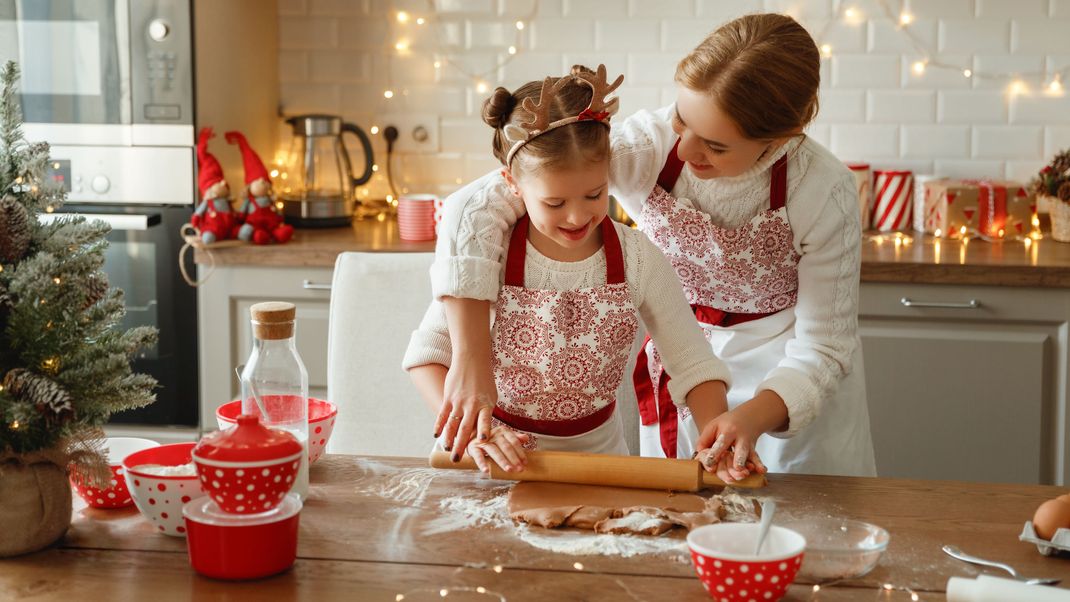 Butterplätzchen sind ein absoluter Klassiker in der deutschen Küche - spaßiges Ausstechen und Verzieren für Groß und Klein garantiert!