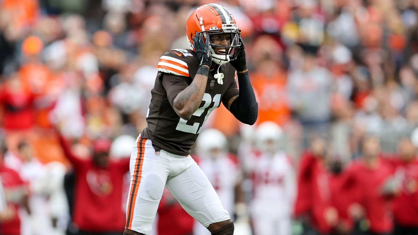 
                <strong>Platz 4 (geteilt): Denzel Ward</strong><br>
                &#x2022; Team: Cleveland Browns<br>&#x2022; <strong>Overall Rating: 92</strong><br>&#x2022; Key Stats: Acceleration: 96 – Awareness: 87 – Stamina: 96<br>
              