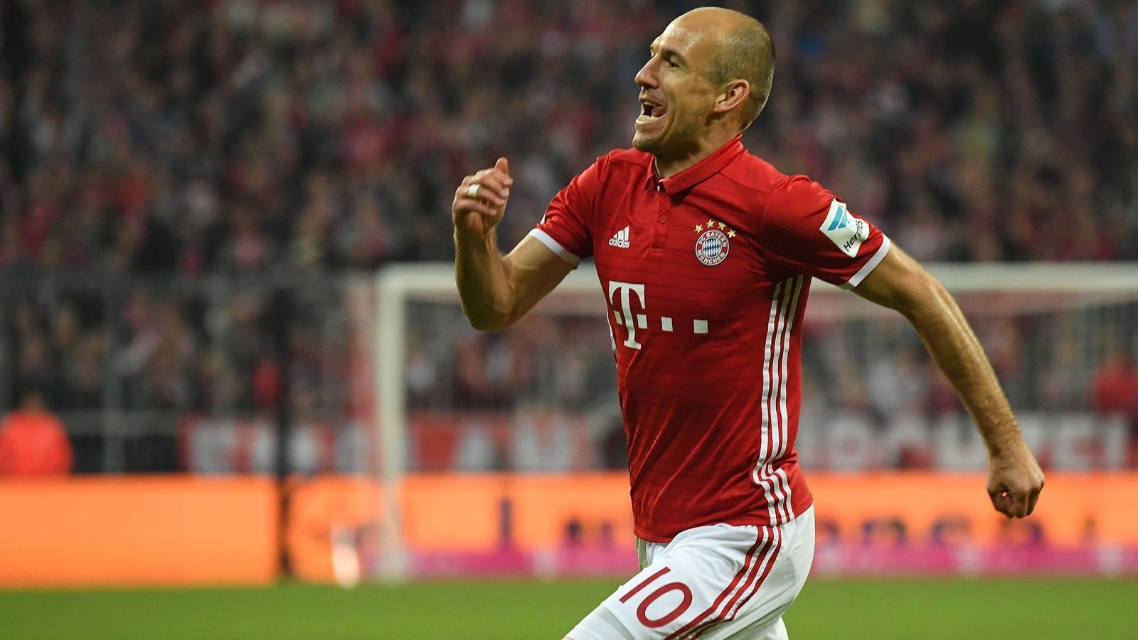 
                <strong>Platz 10: Arjen Robben (FC Bayern München)</strong><br>
                Tore in den ersten 50 Bundesliga-Spielen: 33
              