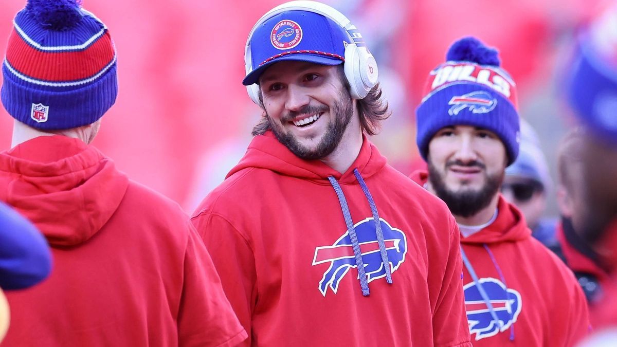 KANSAS CITY, MO - JANUARY 26: Buffalo Bills quarterback Josh Allen (17) smiles before the AFC Championship game between the Buffalo Bills and Kansas City Chiefs on January 26, 2025 at GEHA Field at...