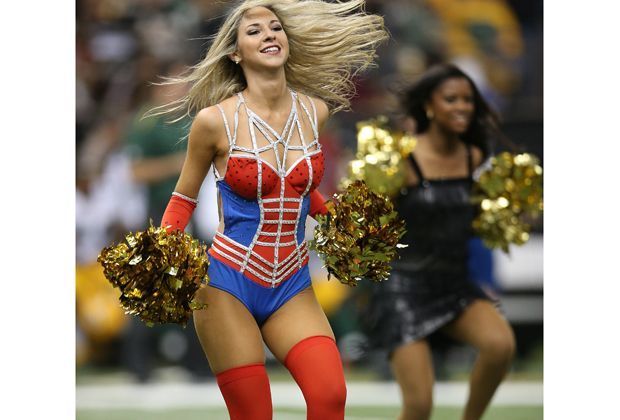 
                <strong>New Orleans Saints - Green Bay Packers 44:23</strong><br>
                ... Spidergirl...
              