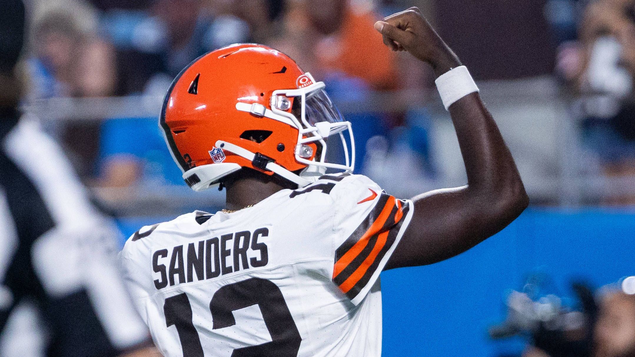 <em><strong>So schlugen sich die Rookie-Quarterbacks am 1. Preseason-Spieltag</strong><br>Endlich fliegt das Ei wieder: Die NFL ist zurück! <a data-li-document-ref="575560" href="https://www.ran.de/sports/american-football/nfl/news/nfl-preseason2025-kansas-city-chiefs-verlieren-bei-kurzem-mahomes-auftritt-alle-spiele-und-highlights-des-ersten-spieltags-575560">Zwar läuft erst die Preseason,</a> aber immerhin gibt es wieder Football zu sehen. Wir von <strong>ran</strong> haben die Auftritte der Rookie-Quarterbacks genauer unter die Lupe genommen und für euch eingeordnet.</em>
