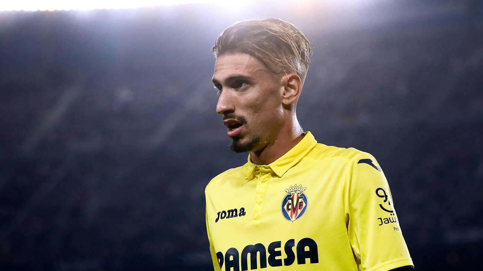 
                <strong>Samu Castillejo (Zugang AC Milan)</strong><br>
                ... den spanischen Flügelstürmer Samu Castillejo vom FC Villarreal. Der 23-Jährige kostete nach Angaben der Mailänder 25 Millionen Euro Ablöse und als Draufgabe erhielt Villarreal auch noch Milan-Stürmer Carlos Bacca. Castillejo unterschrieb beim Serie-A-Klub einen Fünfjahres-Vertrag bis 2023. Zeitgleich zur Verpflichtung des Offensivduos gab der AC Milan auch bekannt, dass damit die Transfer-Aktivitäten des Traditionsklubs für den Sommer 2018 abgeschlossen sind. 
              