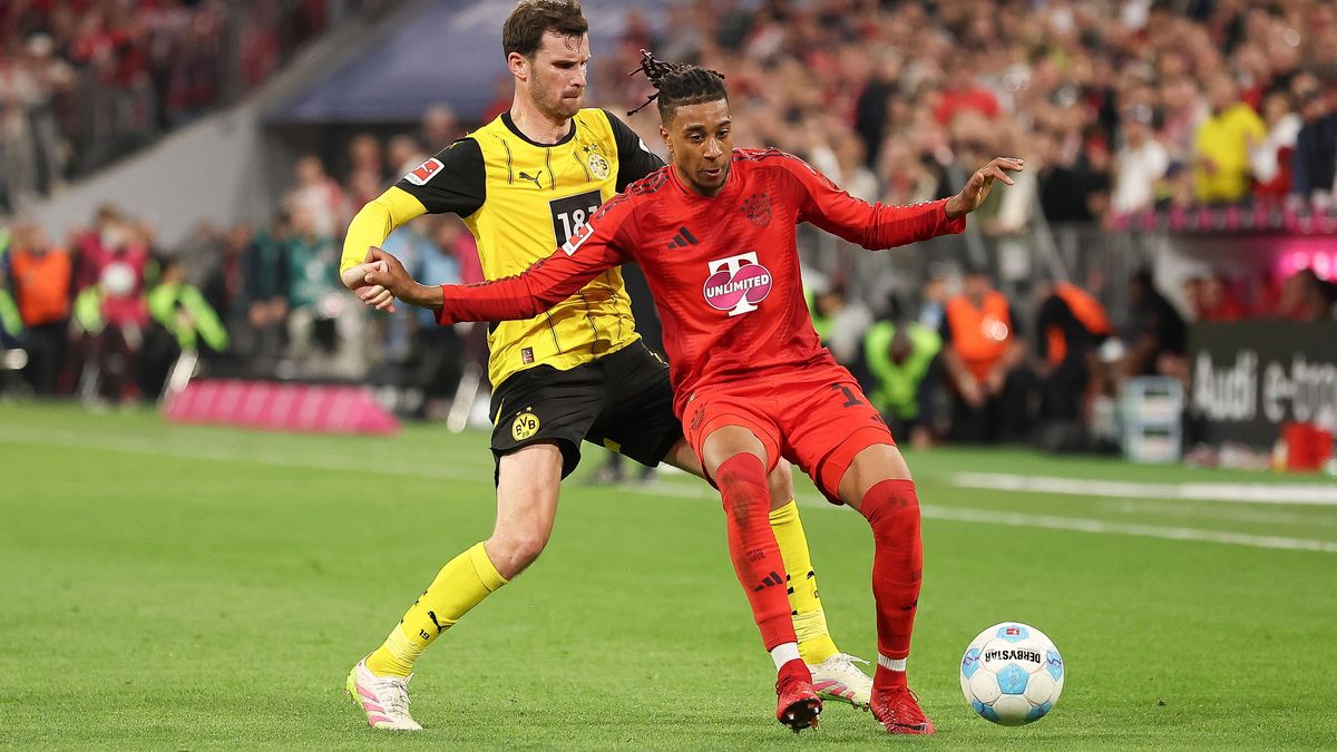 FC Bayern München v Borussia Dortmund - Bundesliga