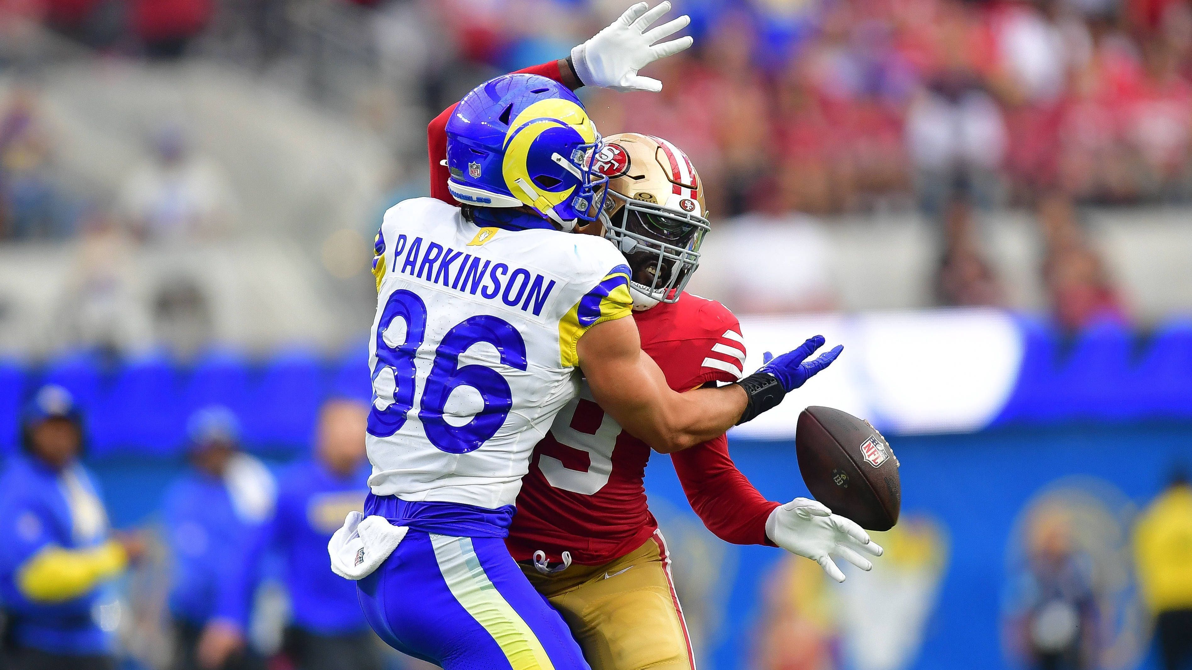 <strong>Diese NFL-Spieler verweigerten wie De'Vondre Campbell ihren Einsatz</strong><br>Die 15. Woche der NFL-Saison 2024 hatte ihren Skandal bereits im ersten Spiel. Im Thursday Night Game zwischen den San Francisco 49ers und den LA Rams weigerte sich Niners-Linebacker De'Vondre Campbell zu spielen. So teilte er dem Trainerteam während der Partie mit, keine Lust zu haben. "Er hat gesagt, er möchte heute nicht spielen", erklärte Head Coach Kyle Shanahan im Anschluss.