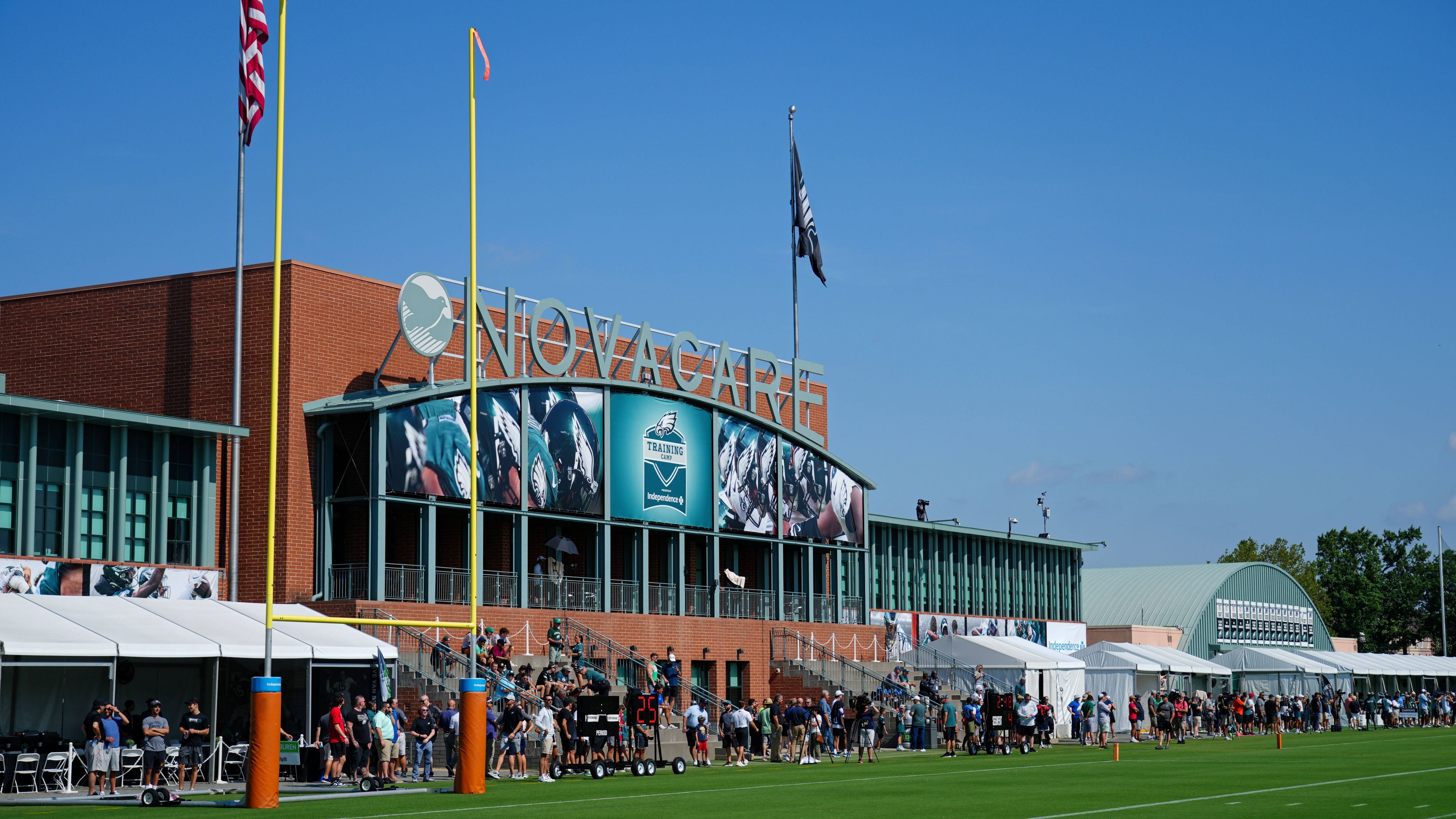 <strong>NFL Facilitys: Die Trainingsstätten der 32 NFL-Teams</strong><br>Die NFL-Saison 2024 rückt näher. Ende Juli beginnt bereits die Saisonvorbereitung. <em><strong>ran</strong></em> zeigt die Trainingsstätten der 32 NFL-Teams.&nbsp;
