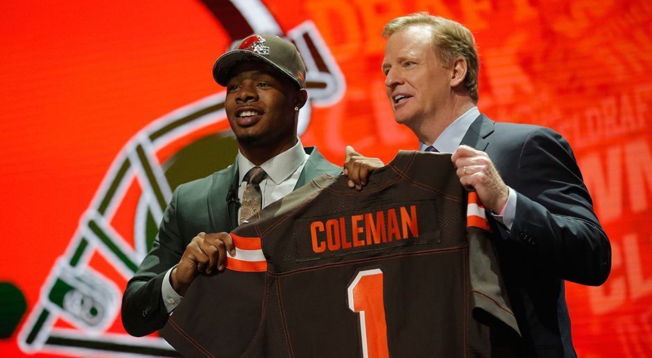 
                <strong>Browns-Picks</strong><br>
                14 Draft-Picks hatten die Browns in diesem Jahr zur Verfügung. Seit 1997 (Miami Dolphins) wählte kein Team mehr Spieler in einem Draft aus. Zum Vergleich: In diesem Jahr drafteten die Browns mehr Spieler, als in den vorherigen zwei Jahren zusammen (11).
              