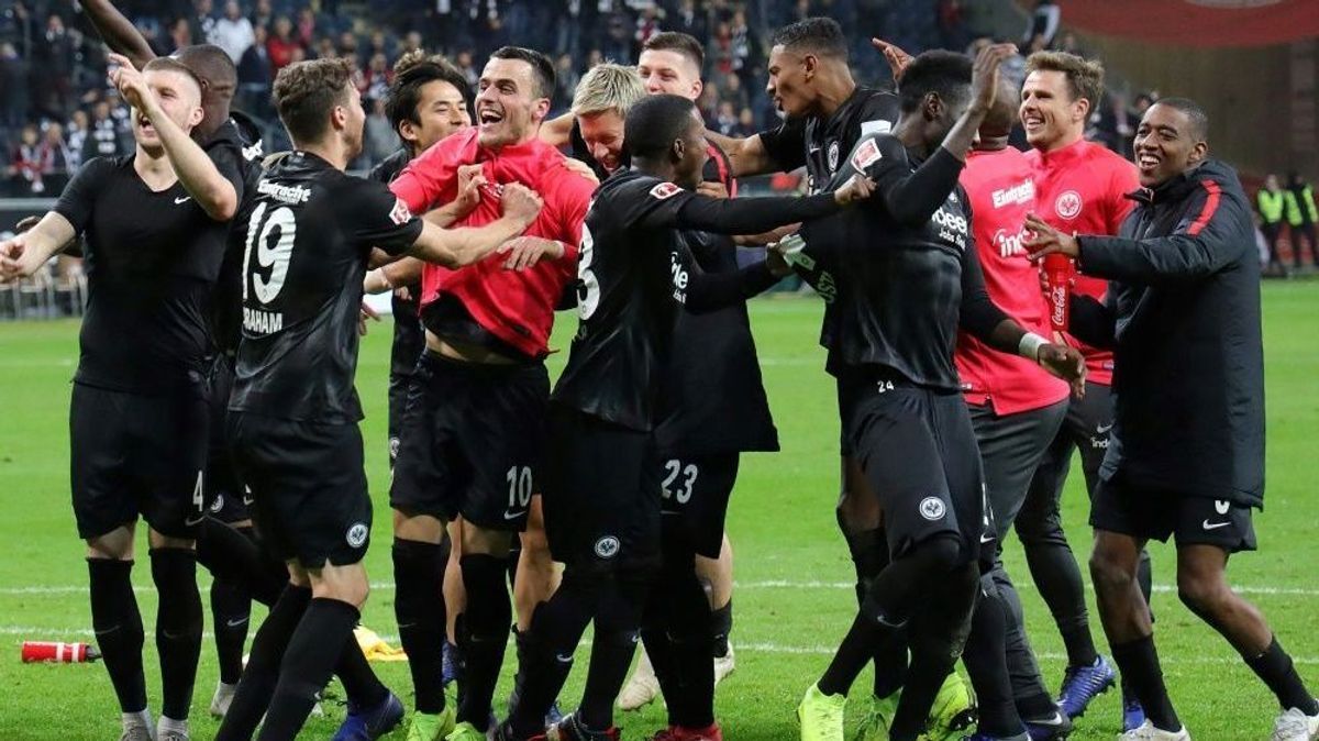 Eintracht Frankfurt feiert einen Auswärtssieg