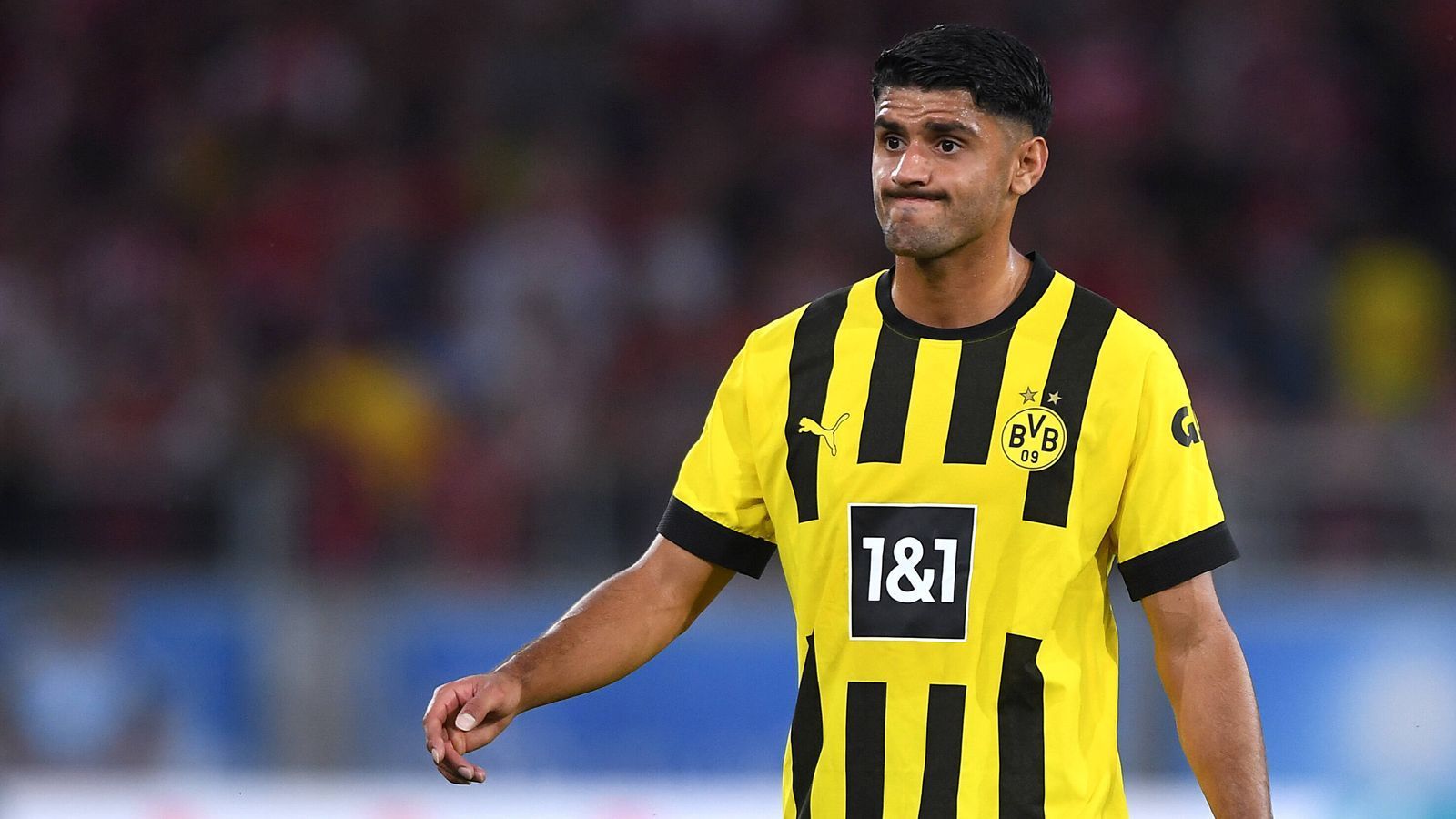 
                <strong>Mahmoud Dahoud</strong><br>
                Beim DFB-Spieler wechseln sich Licht und Schatten immer wieder ab. Er fordert den Ball, hat aber auch einige Wackler in seinem Spiel. Vor dem 0:1 verhindert Dahoud die Kopfballvorlage von Ginter auf Gregoritsch nicht. Mit einem Alleingang samt saftigem Schuss lässt er in Hälfte zwei aufhorchen. Kurz vor dem 1:1 wird er ausgewechselt. ran-Note: 4
              