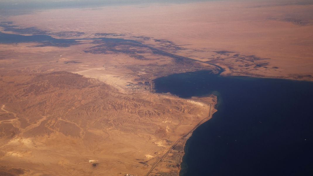 ISRAEL-PALESTINIANS/SHIPPING-REDSEA