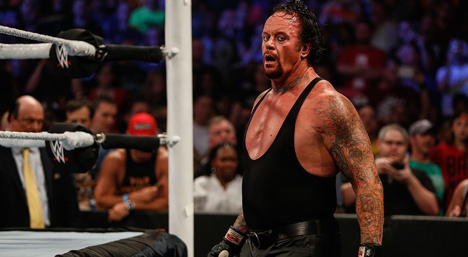 
                <strong>The Undertaker vs. John Cena</strong><br>
                Lange hat John Cena den Undertaker versucht, von einem Match bei WrestleMania zu überzeugen. Nie hat der Deadman geantwortet. Erst im allerletzten Moment kam das Dreammatch dann doch noch zu Stande. Der Undertaker feierte seine In-Ring-Rückkehr - und fertigte Cena innerhalb kürzester Zeit ab. Ein Chokeslam, ein Tombstone Piledriver, Feierabend! Sieger: The UndertakerIm Vorfeld von ran getippter Sieger: The Undertaker
              