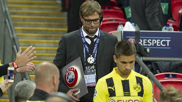 
                <strong>Champions-League-Finale 2013</strong><br>
                Denkbar knapp verliert der BVB mit 1:2. Der Kampf um den Henkelpott ist Jürgen Klopps erstes internationales Finale.
              