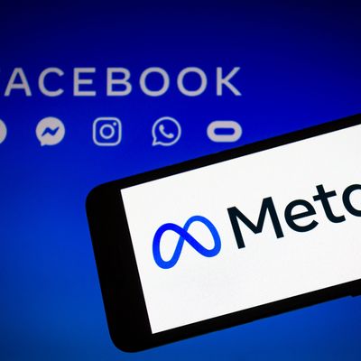 Zum Meta-Konzern gehören Facebook, Messenger, Instagram, Whatsapp, Oculus und seit Juli auch Threads.