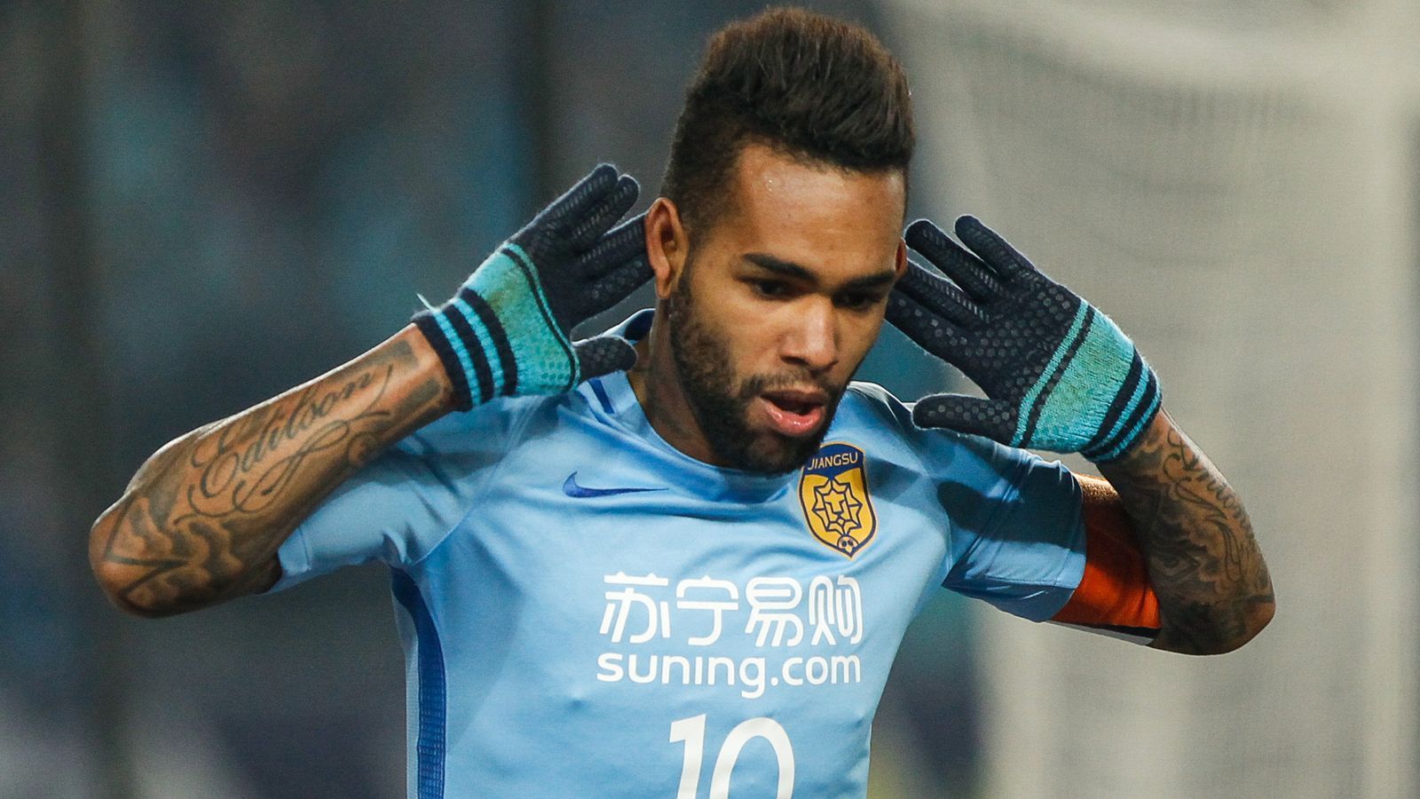 
                <strong>Platz 9: Alex Teixeira - 50 Millionen Euro</strong><br>
                Offensives Mittelfeldvon: Schachtar Donezkzu: Jiangsu Suning Februar 2016
              