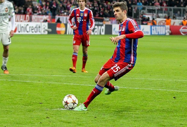 
                <strong>Perfekte Quote diese Saison</strong><br>
                Müller hat in dieser Saison vier von vier Elfmeter verwandelt und ist bei den Bayern zum designierten Strafstoß-Schützen avanciert. 
              
