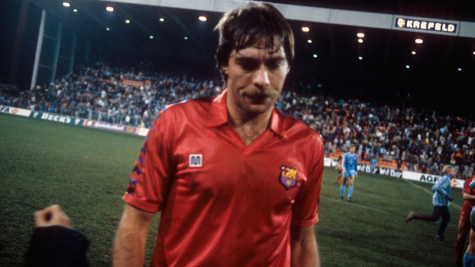 
                <strong>Platz 8 - Migueli</strong><br>
                Pflichtspiele für Barca: 453 (zwischen 1973 und 1988) - Tore: 23 - Position: Innenverteidiger
              