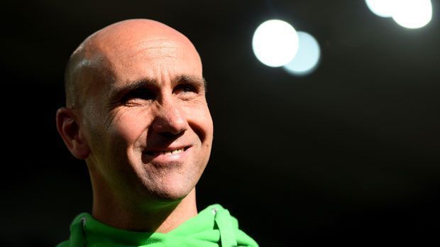 
                <strong>Andre Schubert (Borussia Mönchengladbach)</strong><br>
                Andre Schubert: Bevor er zum Cheftrainer bei Borussia Mönchengladbach aufstieg, war Schubert für die U23 des Klubs verantwortlich. Damals lag sein Gehalt bei rund 15.000 Euro, nun wurde sein Gehalt wohl verdoppelt: 30.000 Euro pro Monat.
              