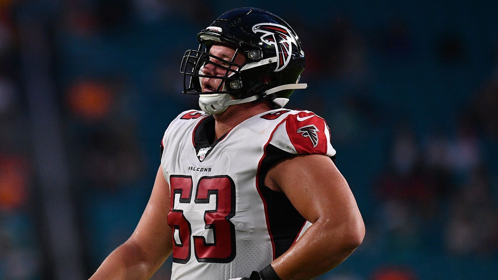 
                <strong>Right Guard</strong><br>
                Chris Lindstrom (Atlanta Falcons) - 102,50 Millionen Dollar (2023) über 5 Jahre
              