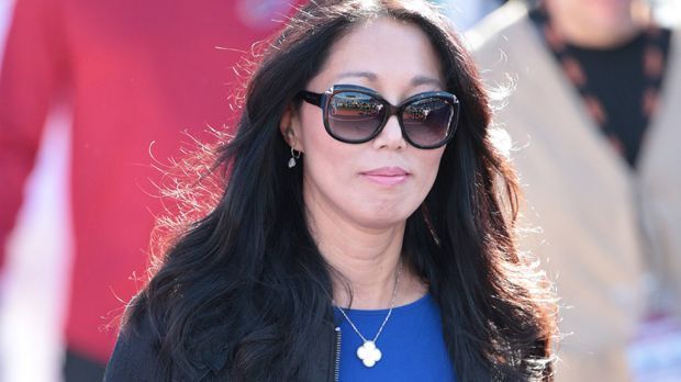 
                <strong>Kim Pegula (Buffalo Bills)</strong><br>
                Die Südkoreanerin ist mit ihrem Ehemann Terry Pegula Haupteigentürmerin der Buffalo Bills. Zugleich ist Kim Pegula CEO von "Pegula Sports and Entertainment", die Dachgesellschaft für die Bills sowie unter anderem auch des NHL-Klubs Buffalo Sabres.
              