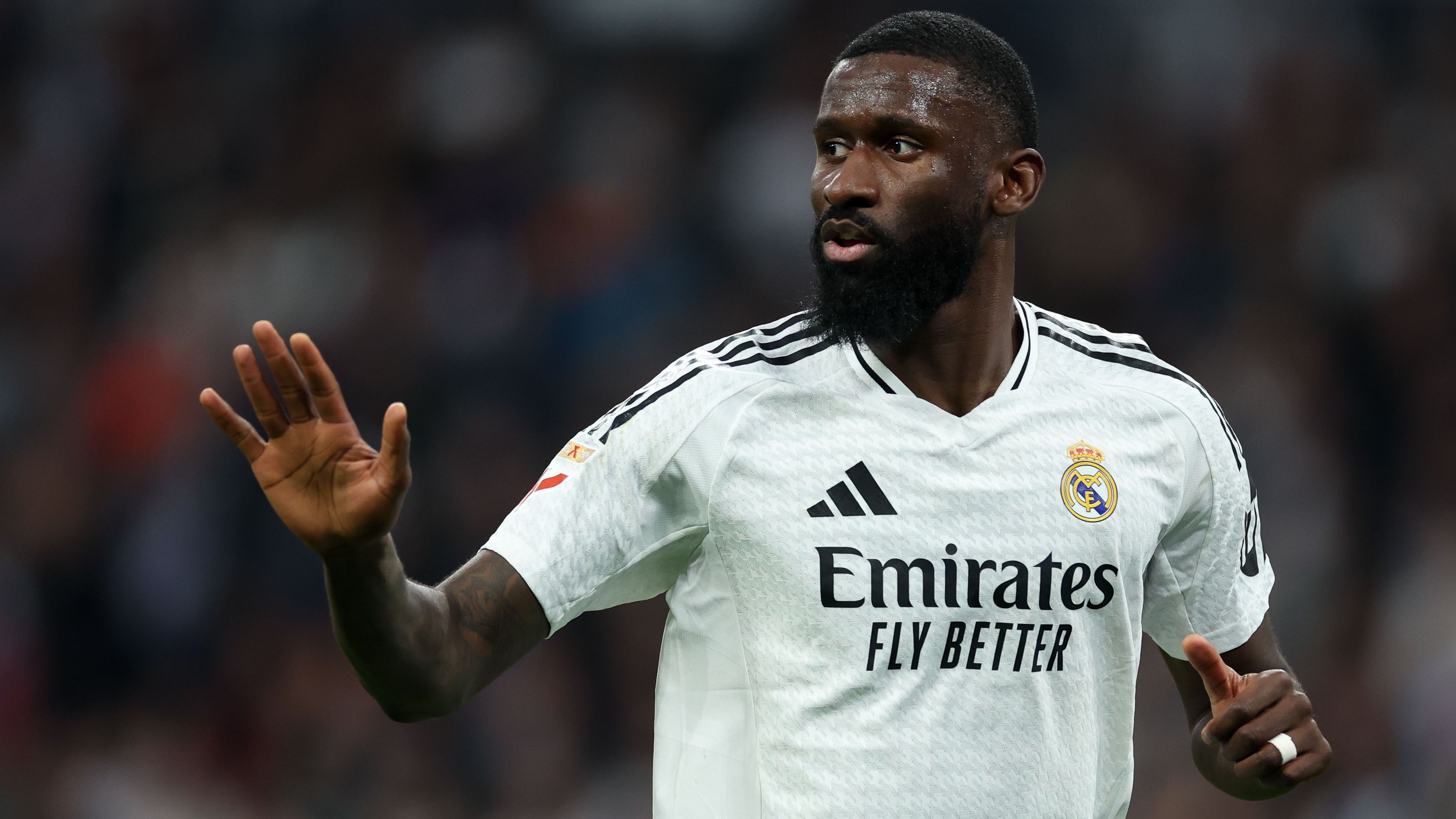 <strong>Antonio Rüdiger (Real Madrid)</strong><br>- Alter: 31<br>- Nationalität: Deutschland