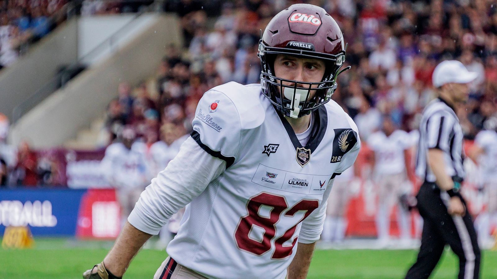 
                <strong>Domenik Rofalski (Surge - Rhein Fire - Kings)</strong><br>
                Domenik Rofalski hatte in der GFL2 bei den Lübeck Cougars für Furore gesorgt, tat sich bislang aber in der ELF schwer. Seine erste Spielzeit verbrachte er bei Stuttgart Surge, die die erfolgloseste Saison aller Teams spielten. Bei Düsseldorf Rhein Fire fing der Wide Receiver lediglich zwei Pässe für 17 Yards. Möglicherweise kommt er 2023 bei den Leipzig Kings mehr zur Geltung. 
              