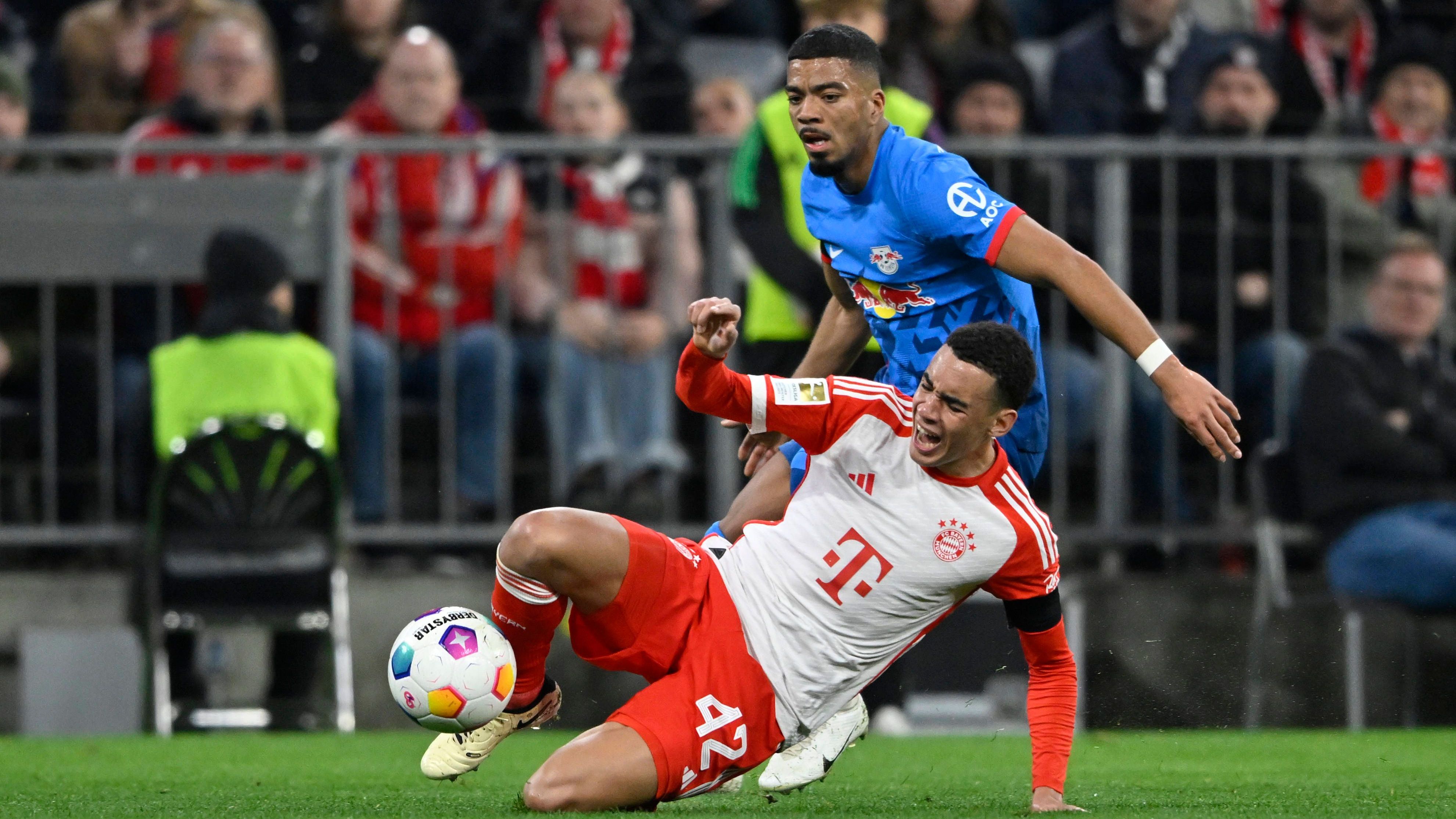 <strong>Benjamin Henrichs (RB Leipzig)</strong><br>Der Außenverteidiger hat mit Orban die meisten Ballkontakte und kurbelt immer wieder über rechts den Spielaufbau der Leipziger an. Henrichs rettet kurz vor der Pause vor dem einschussbereiten Guerreiro und hat meistens einen Fuß dazwischen, wenn es darauf ankommt. <strong><em>ran</em></strong>-Note: 3