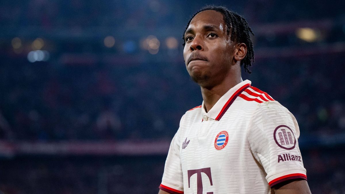 Mathys Tel (FC Bayern Muenchen, 39) wird ausgewechselt, GER, FC Bayern Muenchen vs. SK Slovan Bratislava, Fussball, UEFA Champions League, 8. Spieltag, Spielzeit 2024 2025, 29.01.2025 GER, FC Bayer...