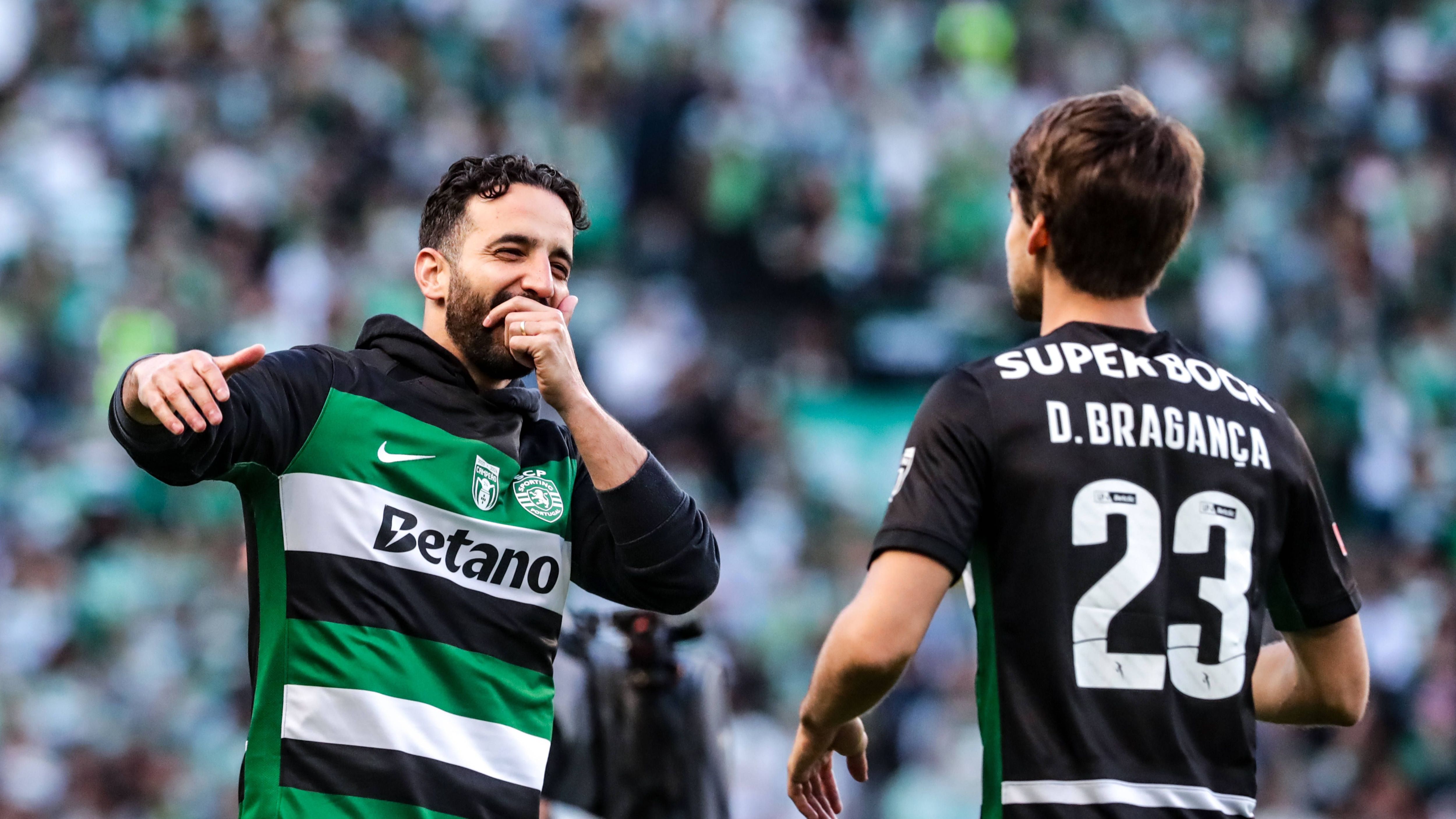 <strong>Sporting Lissabon (Portugal)</strong><br>Zum 20. Mal gewann Sporting die portugiesische Meisterschaft und ließ damit auch den Stadtrivalen Benfica hinter sich. Vater des Erfolgs ist Trainer Ruben Amorim, der längst auch das Interesse anderer europäischer Topklubs geweckt hat.