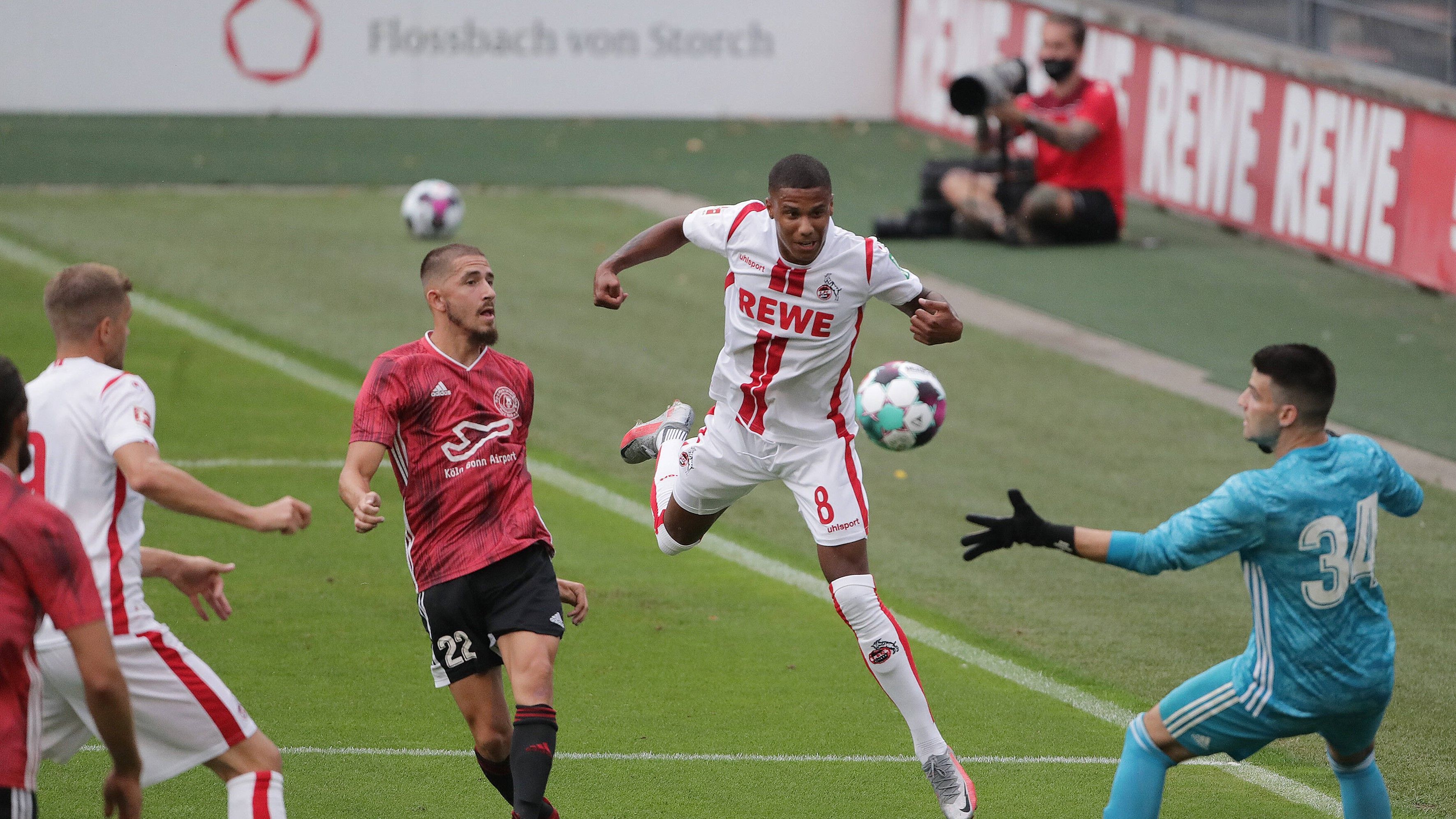 
                <strong>Dienstag, 11. August</strong><br>
                1. FC Köln - SpVgg Porz 5:0
              