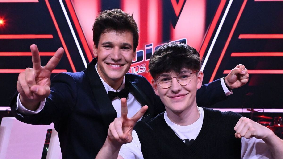 Jakob gewinnt zusammen mit seinem Coach Wincent Weiss "The Voice Kids" 2024